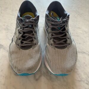 Men's Gray Athletic Shoes
